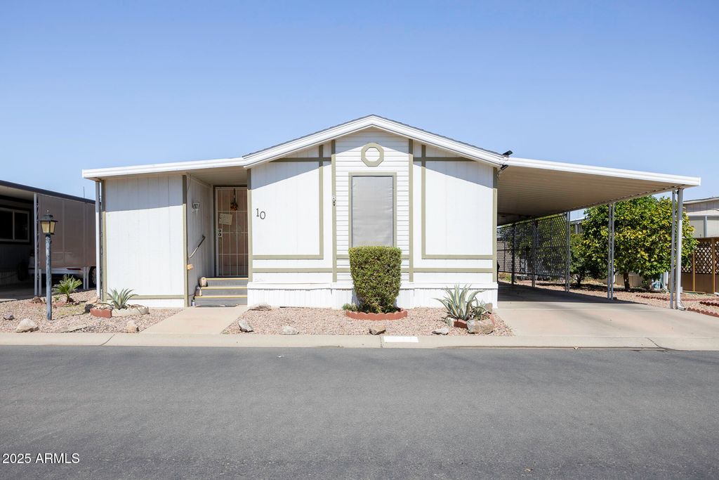 Photo of 450 W Sunwest Drive #10, Casa Grande, AZ 85122 (MLS # 6885503)