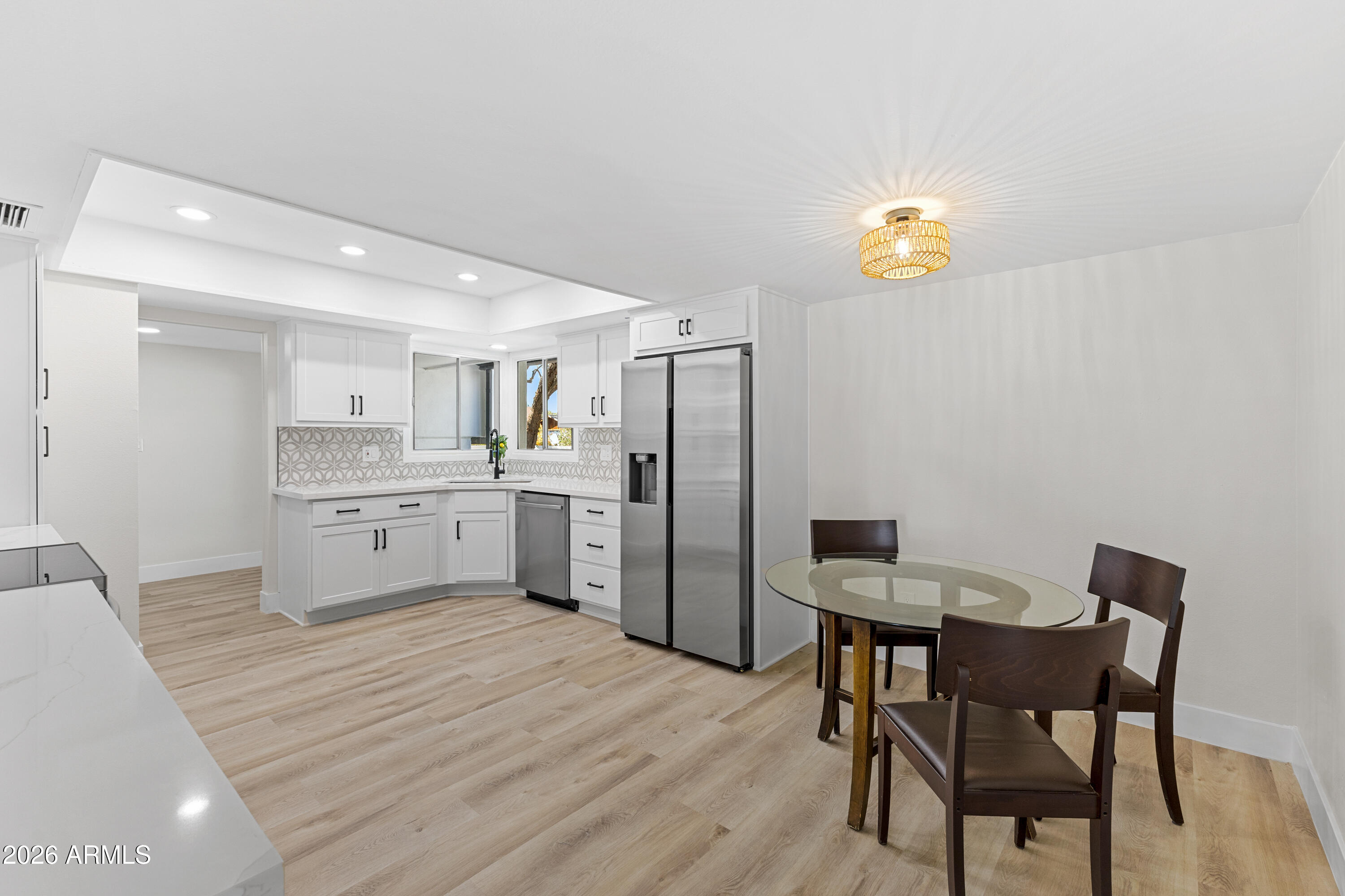 8625 E MULBERRY Street