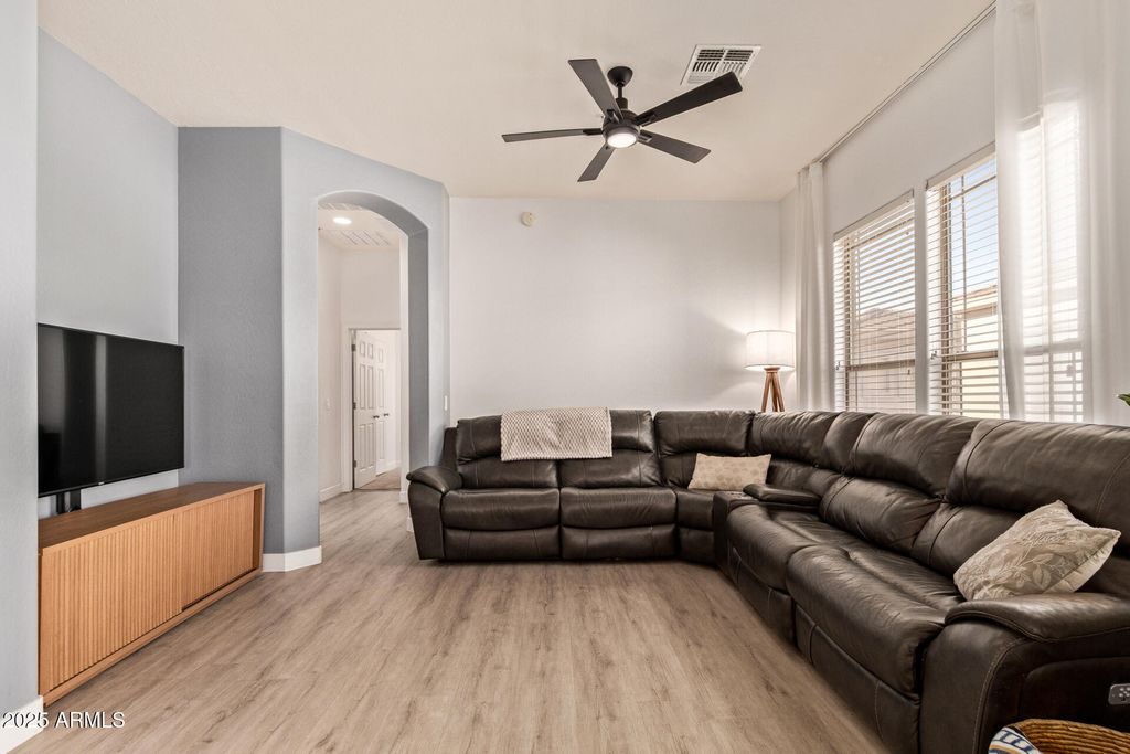 Photo of 42424 N Gavilan Peak Parkway #53206, Anthem, AZ 85086 (MLS # 6954184)