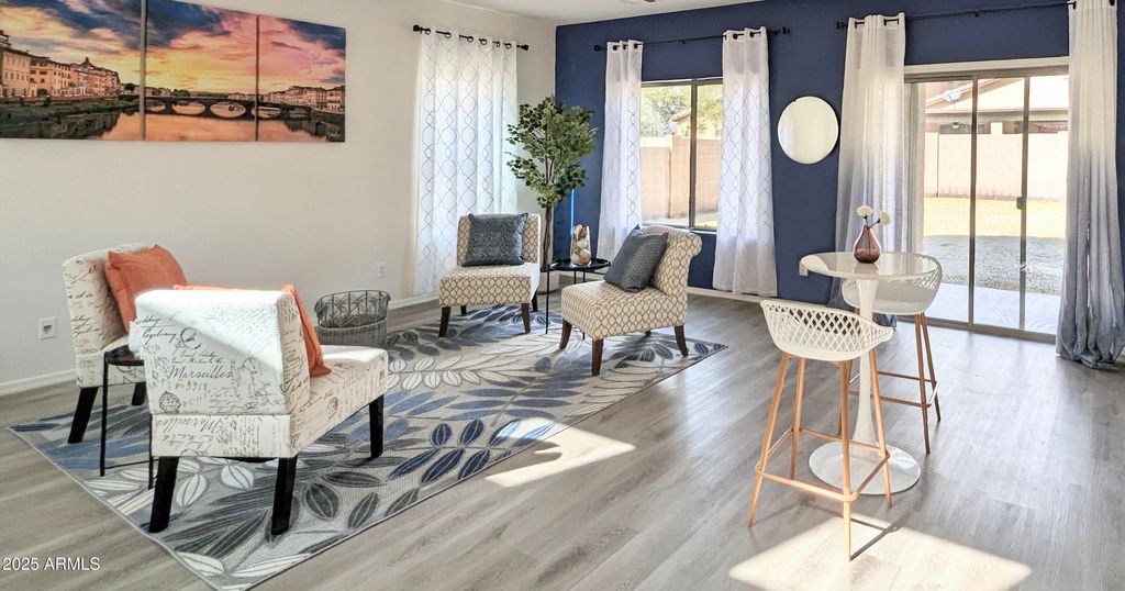 Photo of 6421 S 23rd Drive, Phoenix, AZ 85041 (MLS # 6952627)