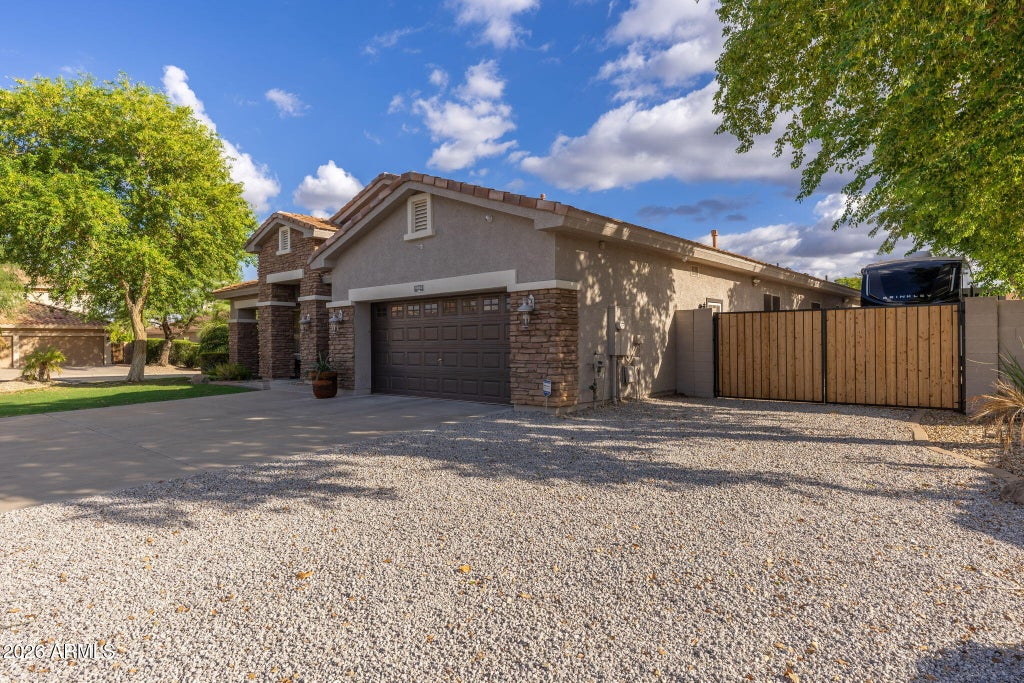 Photo of 9843 W Bajada Road, Peoria, AZ 85383 (MLS # 7088067)