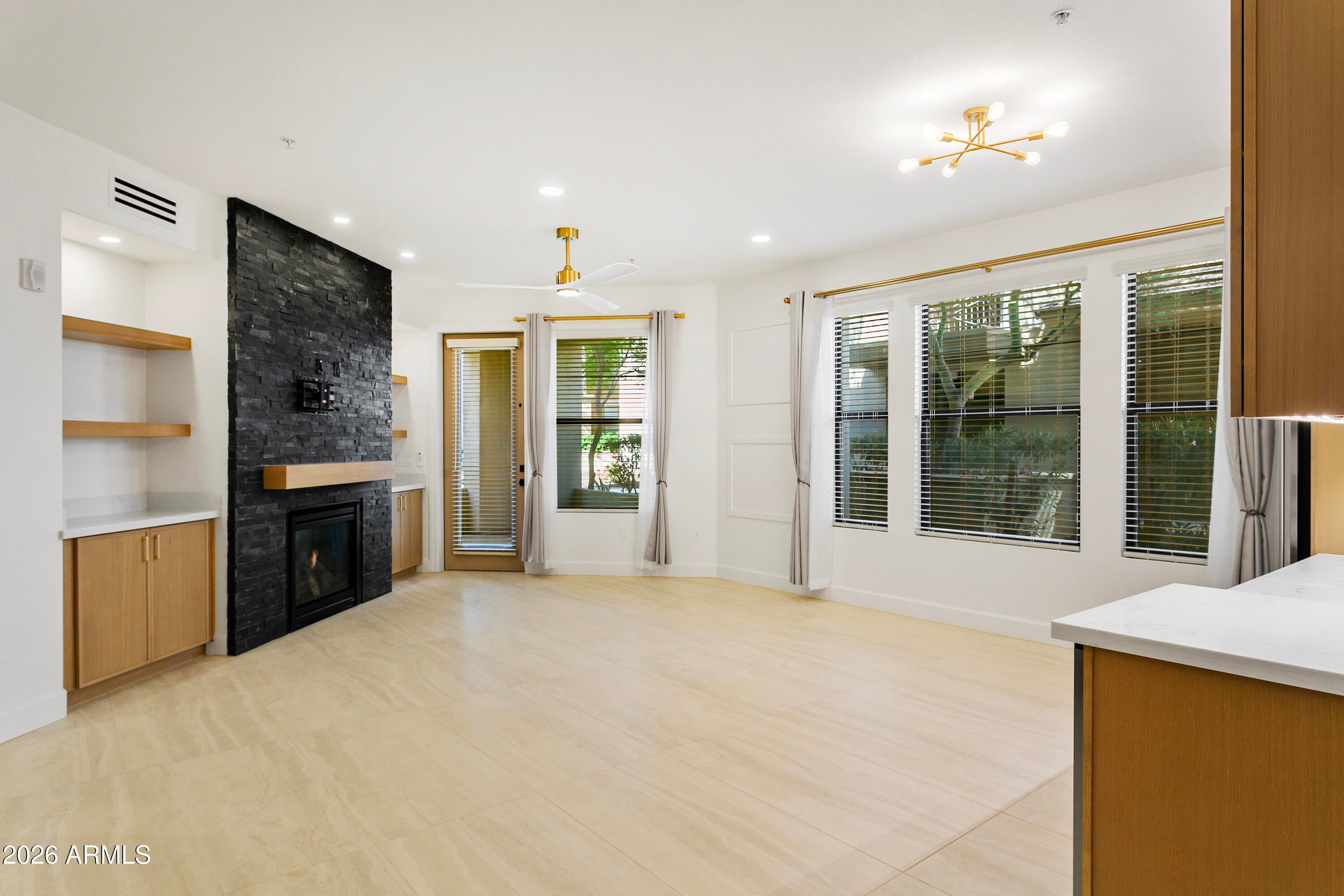 7601 E INDIAN BEND Road 1050