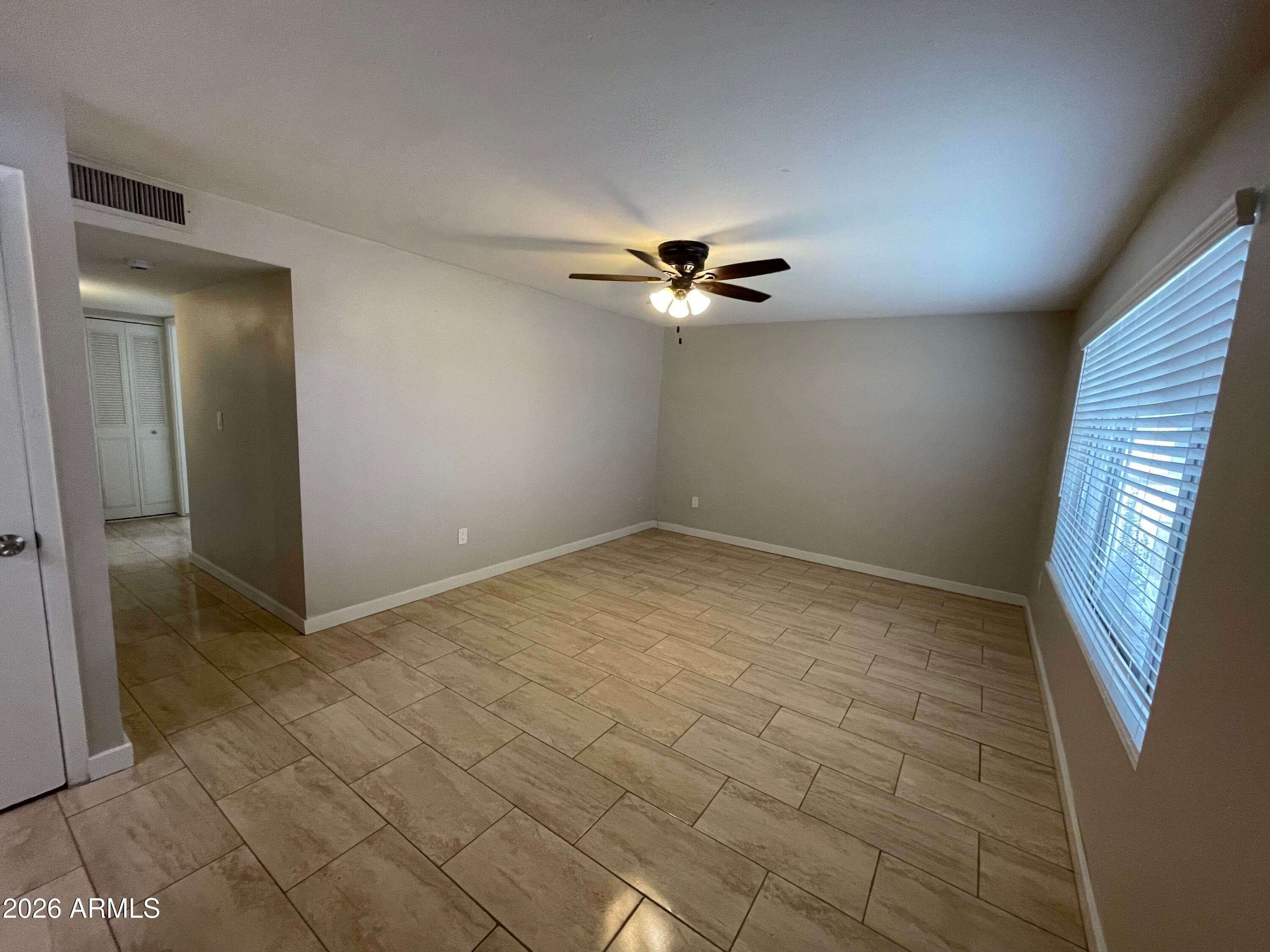 2211 N 54TH Lane