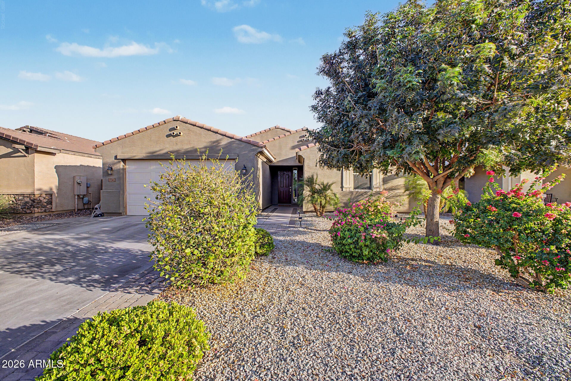 1041 W GLEN CANYON Drive