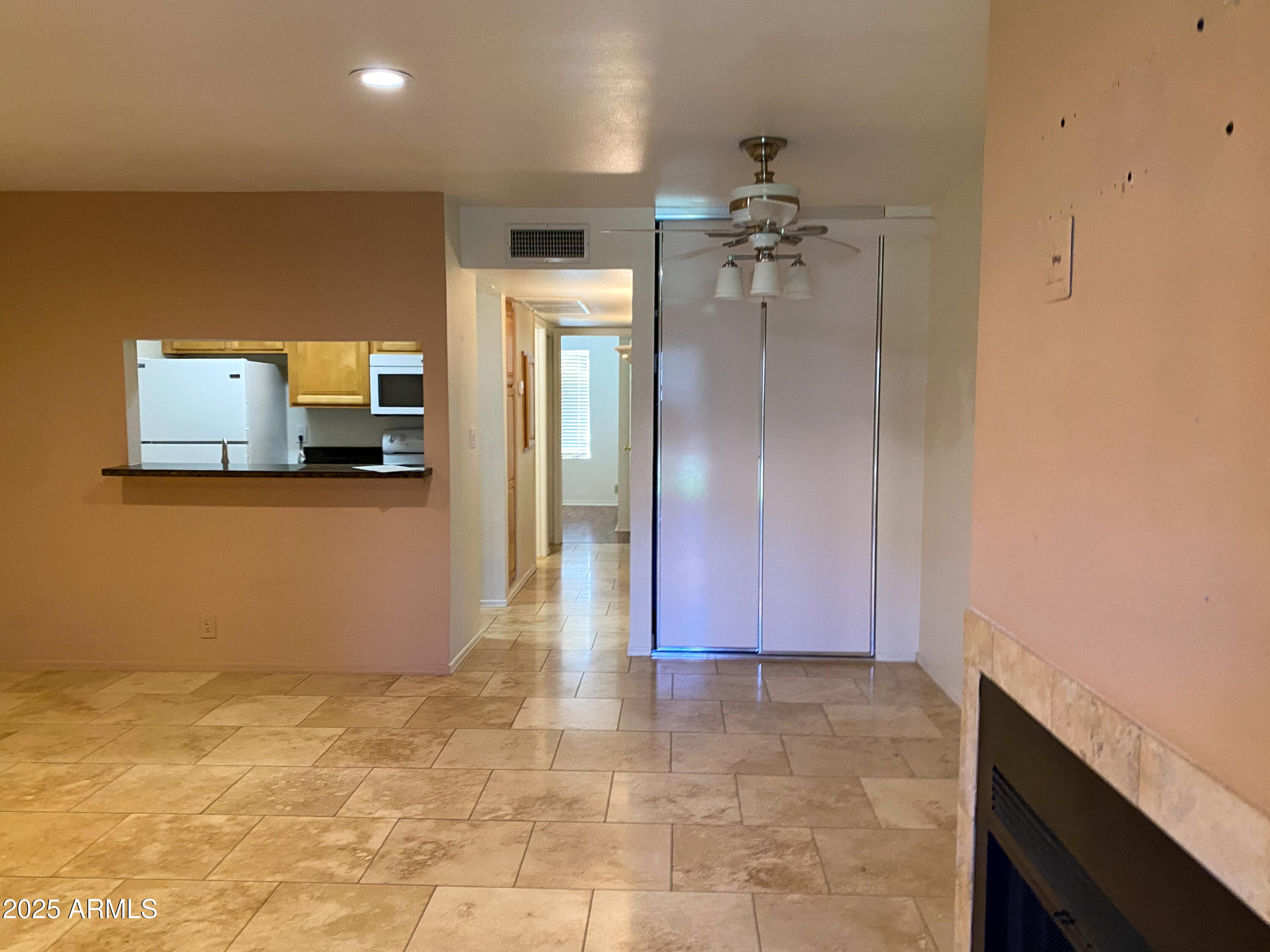 14203 N 19TH Avenue 1055