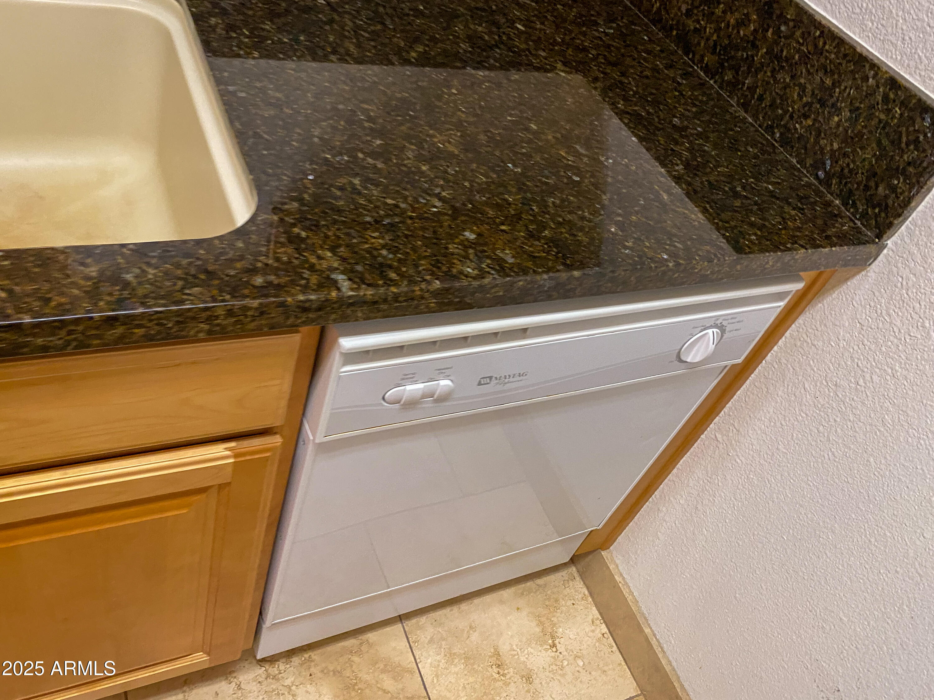 14203 N 19TH Avenue 1055