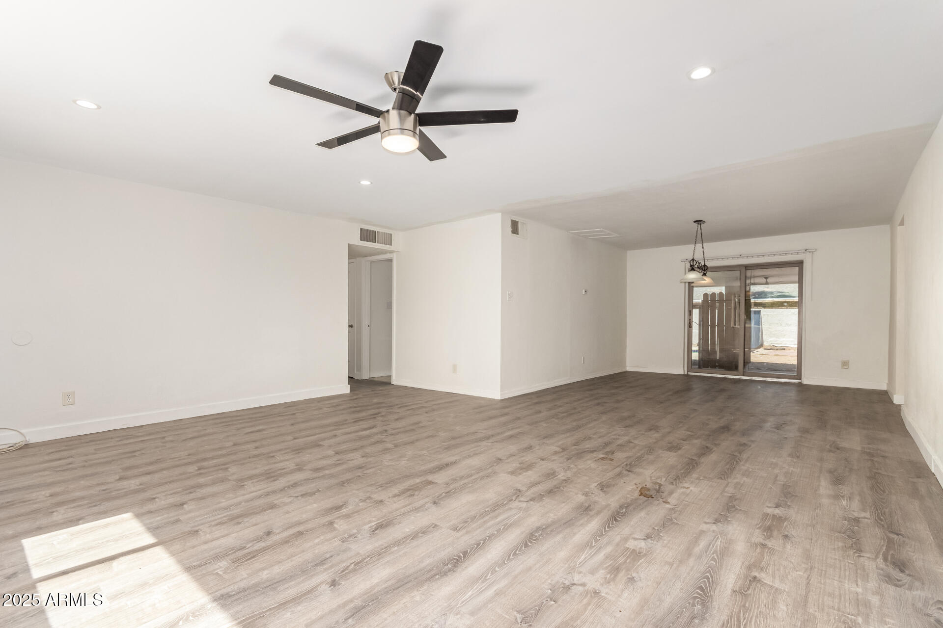 2908 N 54TH Drive
