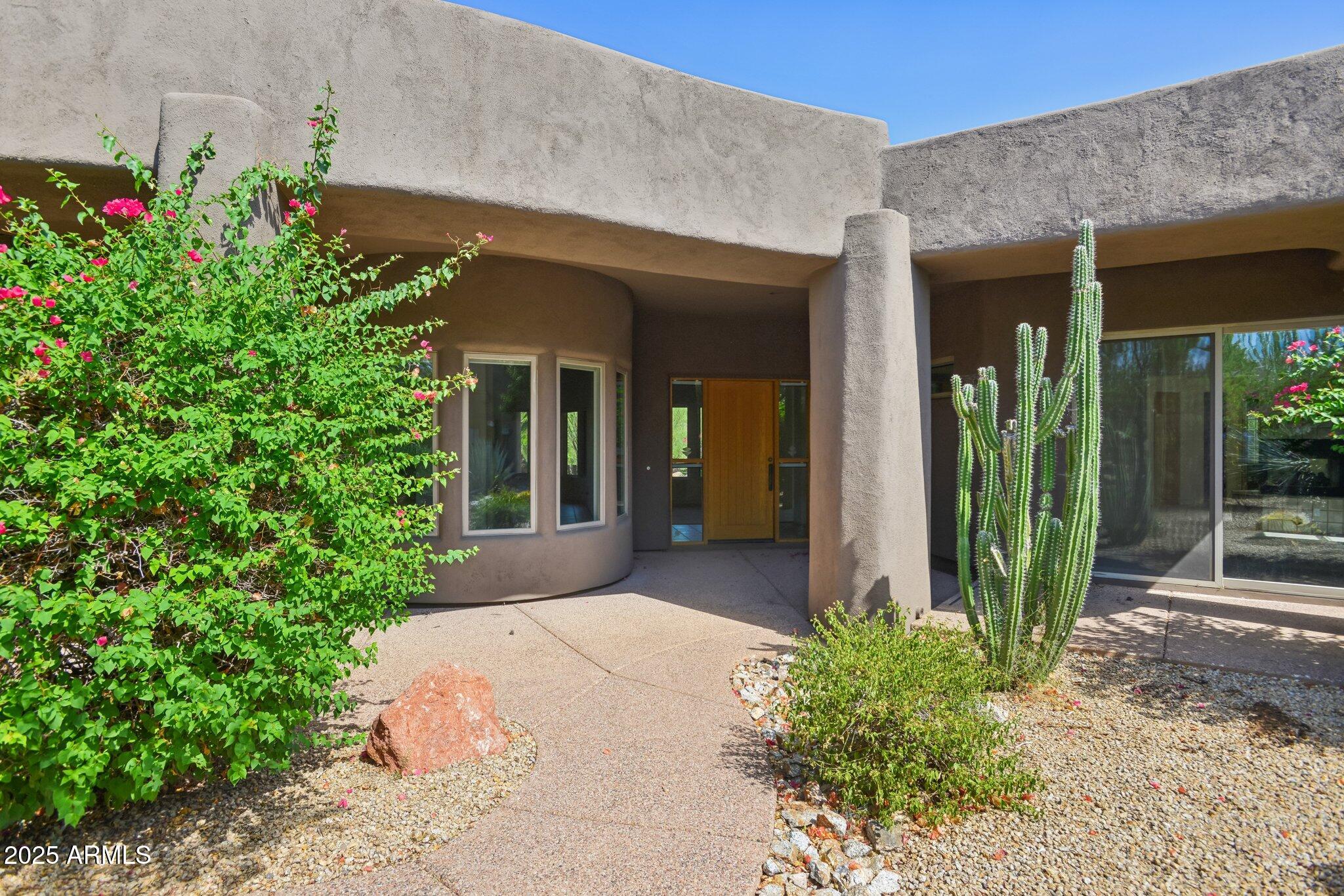 9706 E MARK Lane