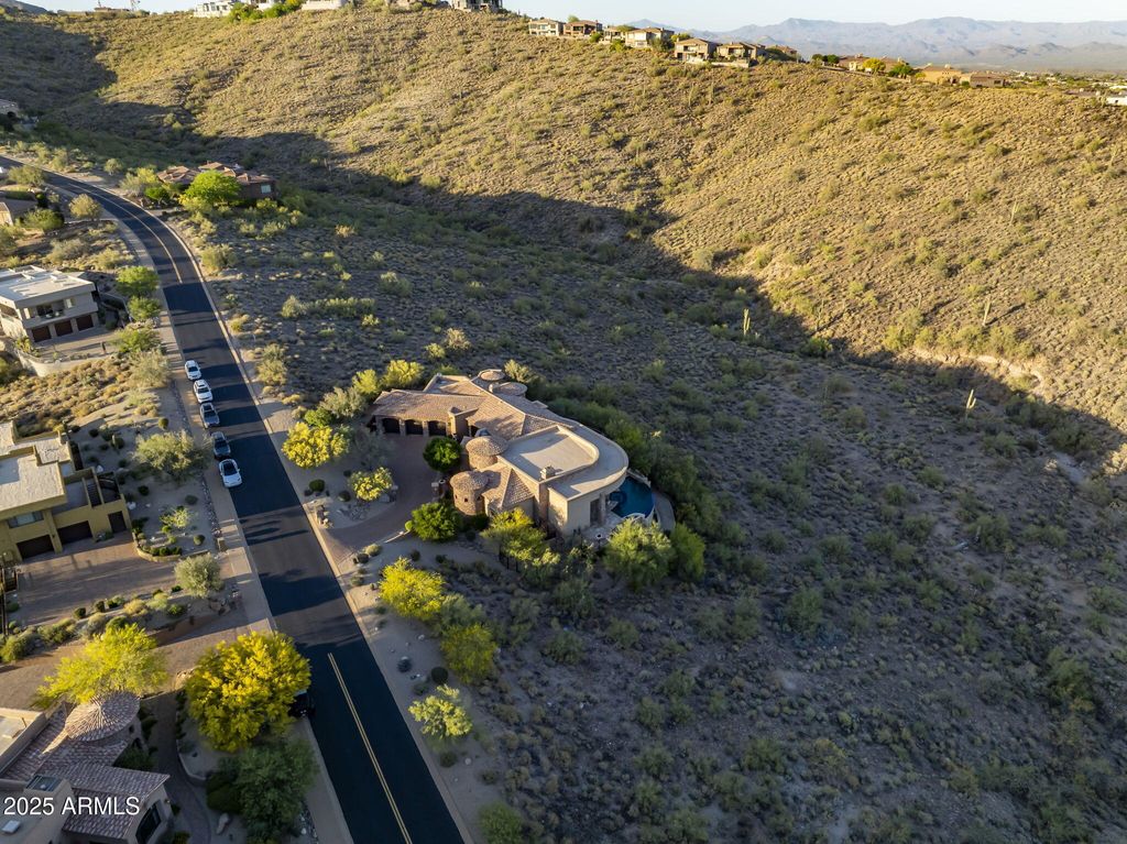 listing image 135