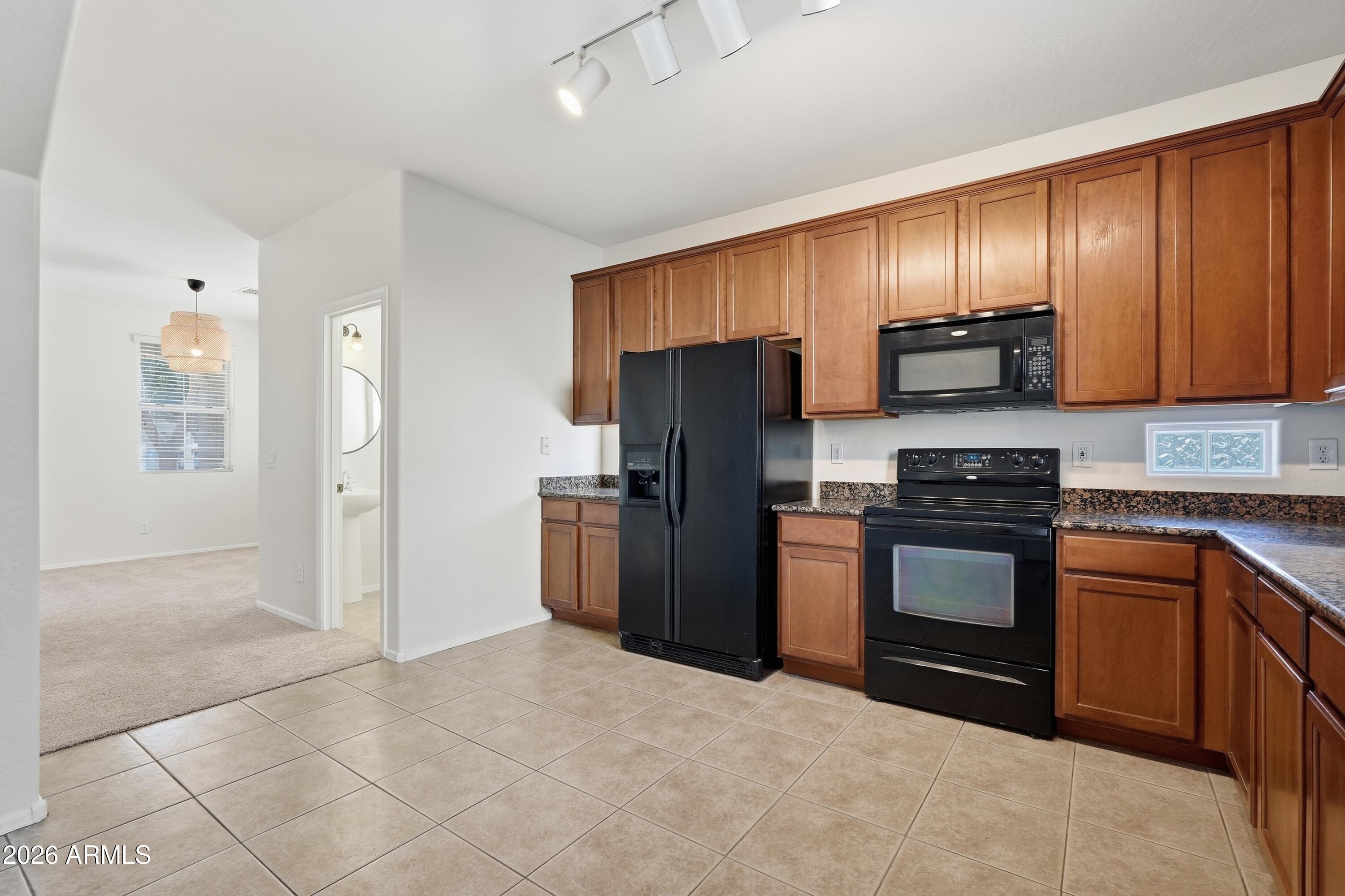 4302 E CARLA VISTA Drive