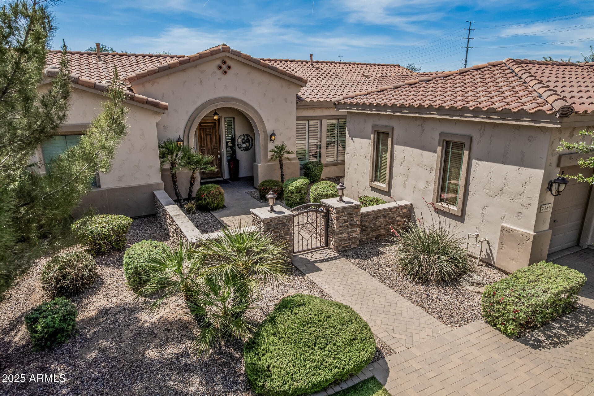 2361 E EVERGLADE Court