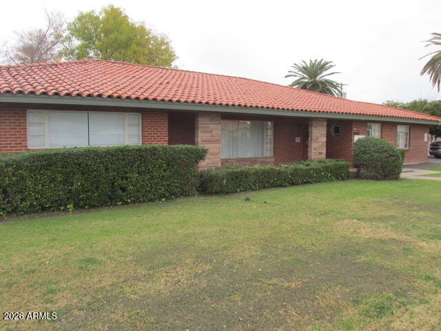 901 E UNIVERSITY Drive