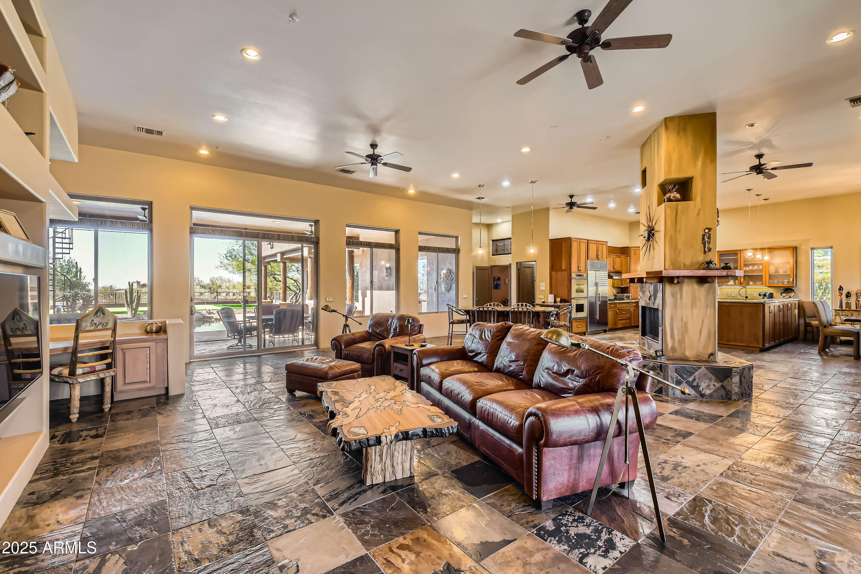 9135 E BUCKSKIN Trail