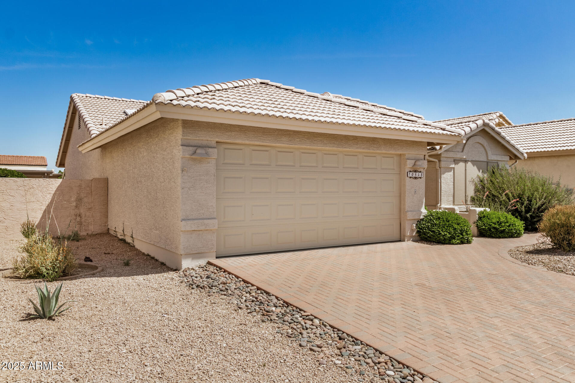 10548 E SUNNYDALE Drive