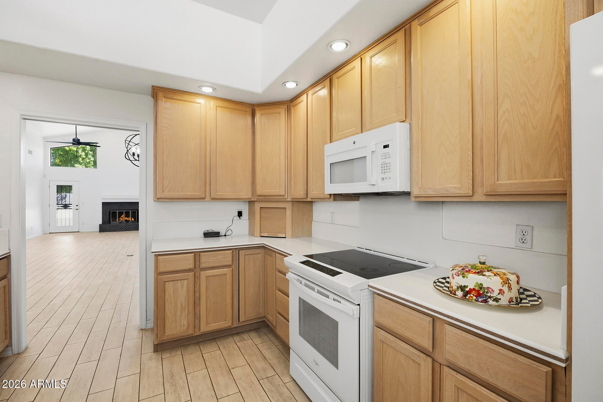 8479 N 84TH Place