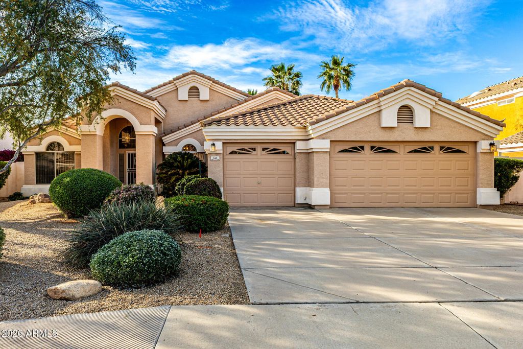 Photo of 141 W Baylor Lane, Gilbert, AZ 85233 (MLS # 7000409)