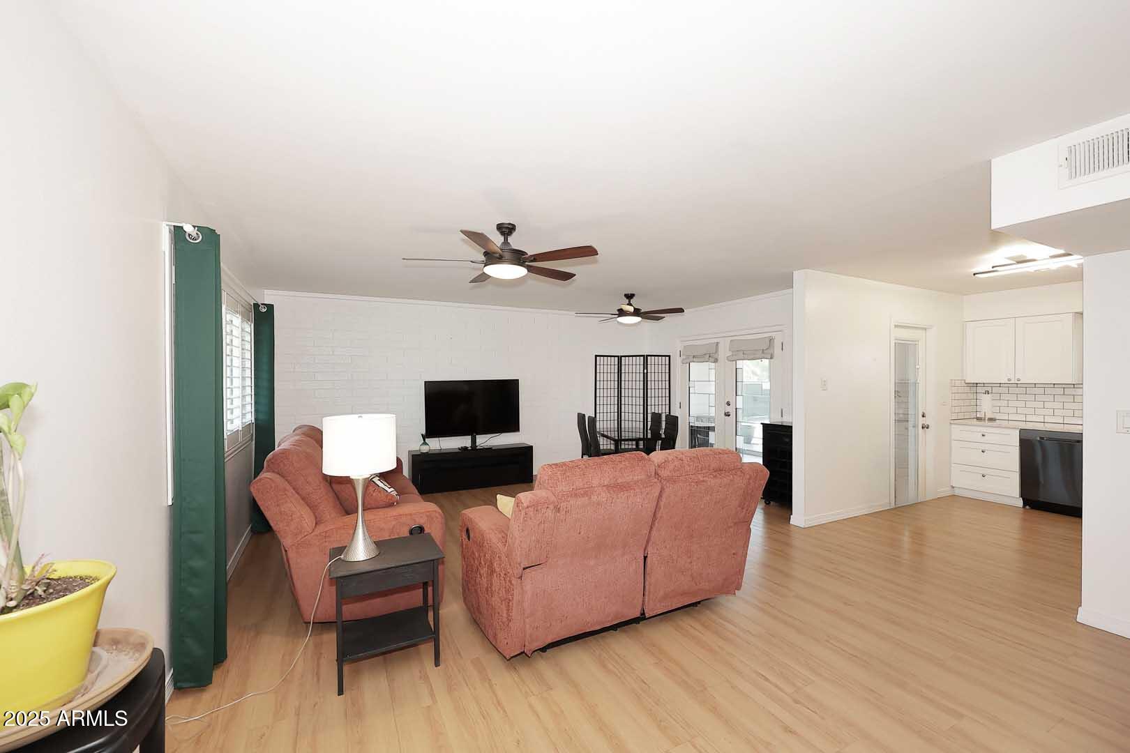 11442 N COGGINS Drive
