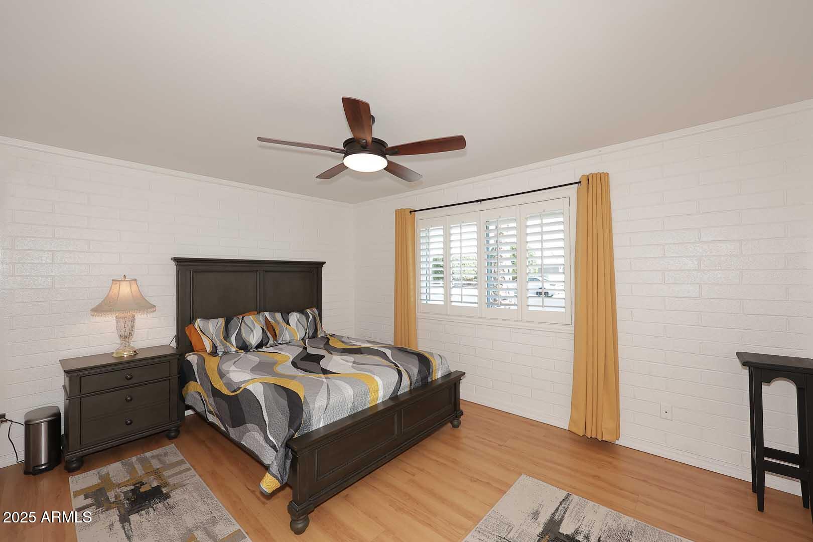 11442 N COGGINS Drive