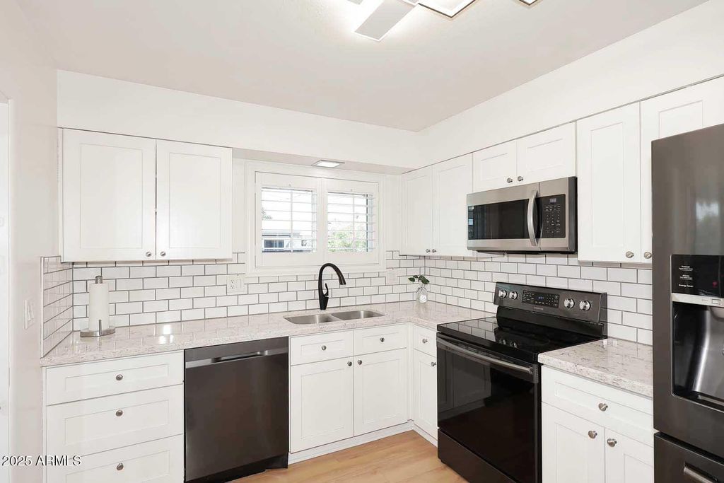 Photo of 11442 N Coggins Drive, Sun City, AZ 85351 (MLS # 6935687)