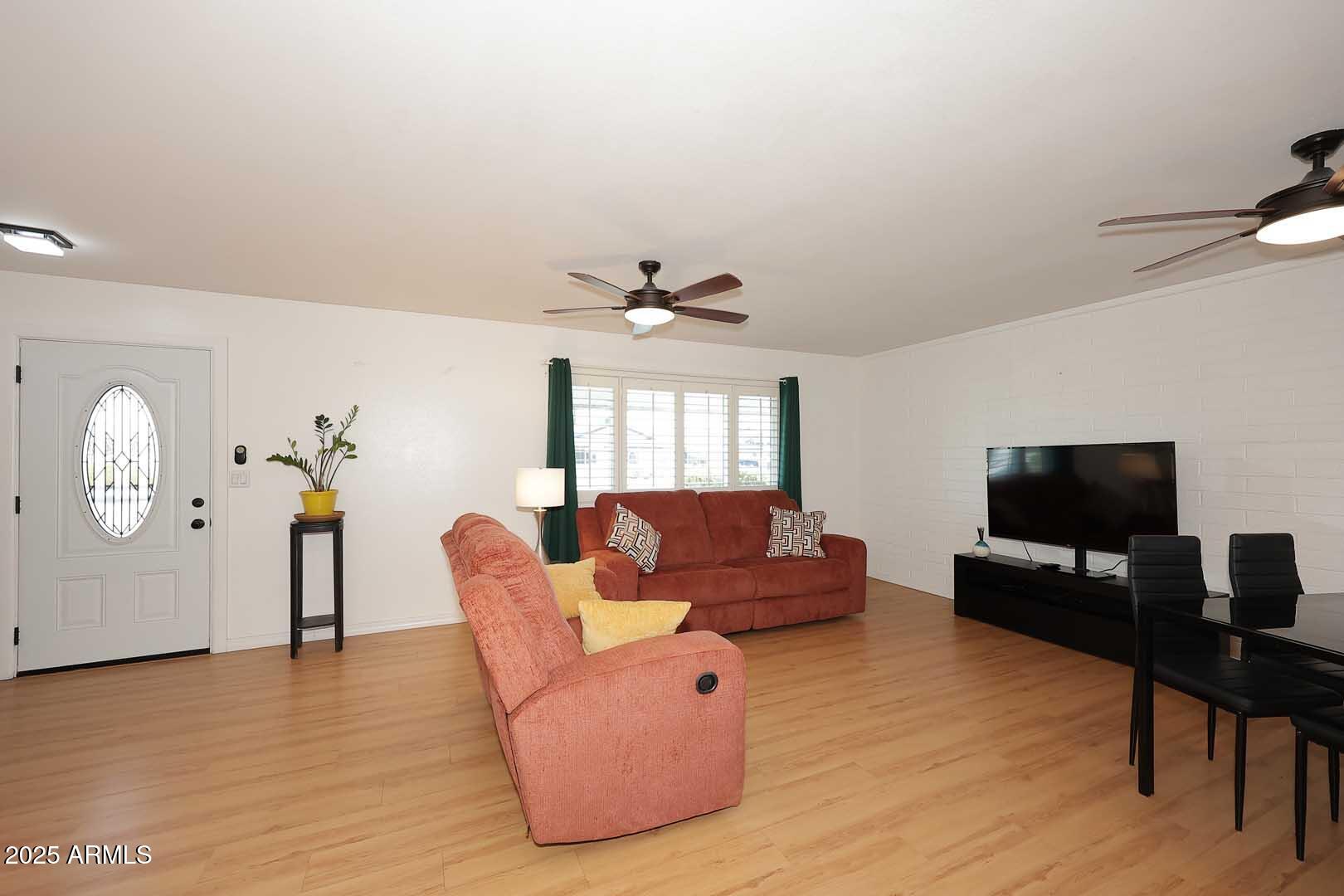 11442 N COGGINS Drive