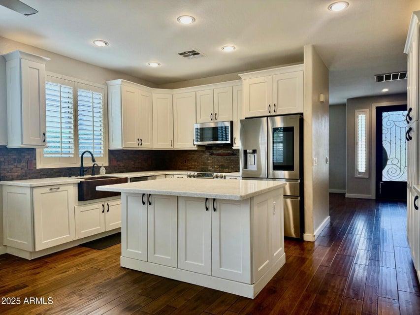 191 W Beechnut Place