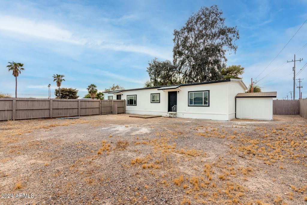 Photo of 204 E Baseline Road, Buckeye, AZ 85326 (MLS # 6961819)