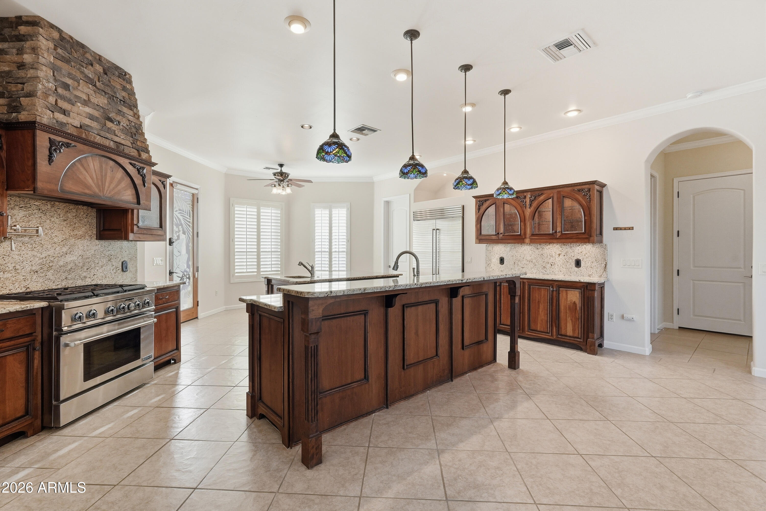 7917 E CAVE CREEK Road