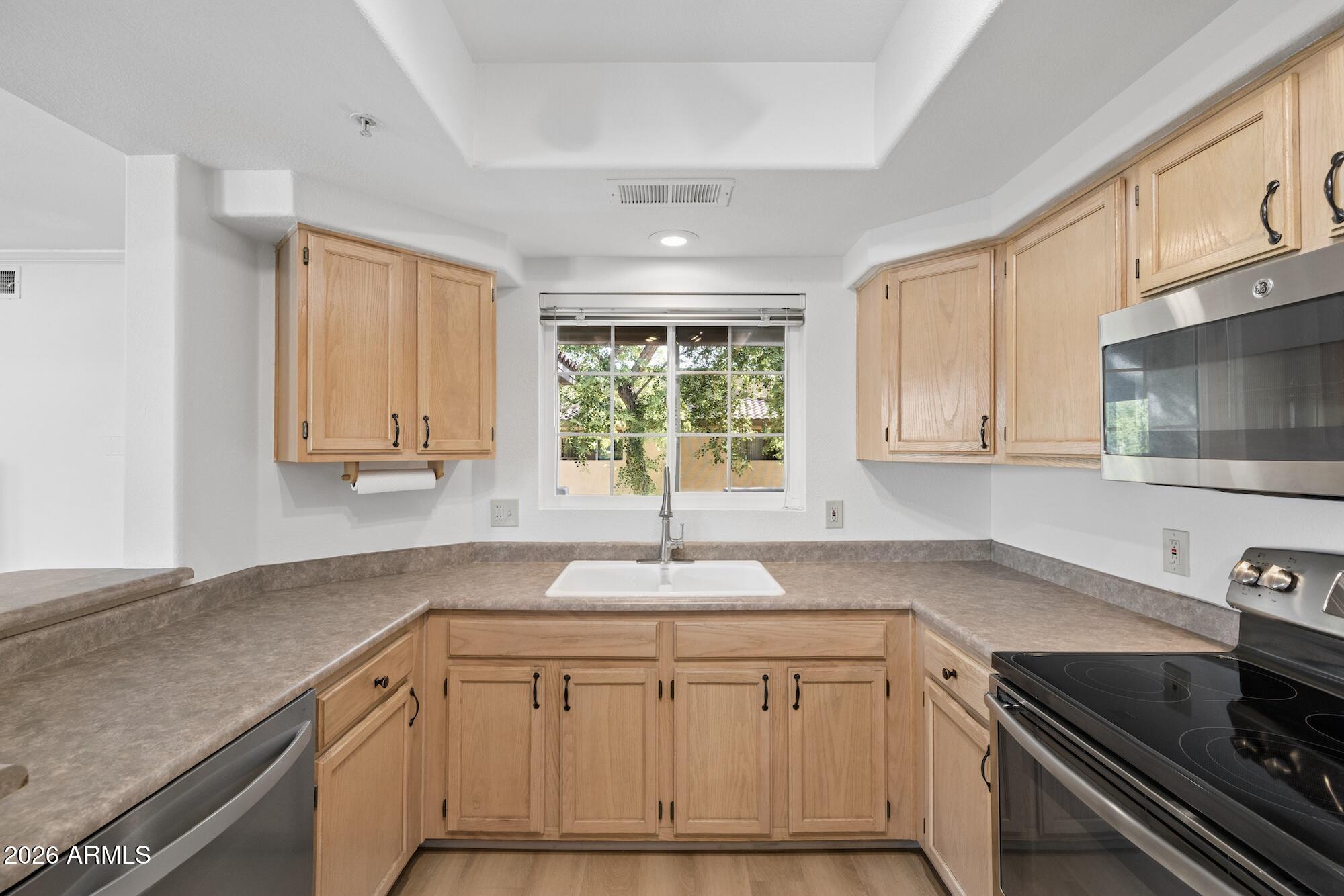 10101 N ARABIAN Trail 2074