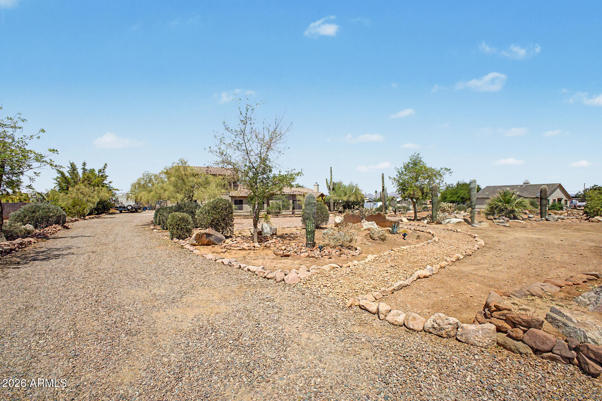1502 S PROSPECTORS Road