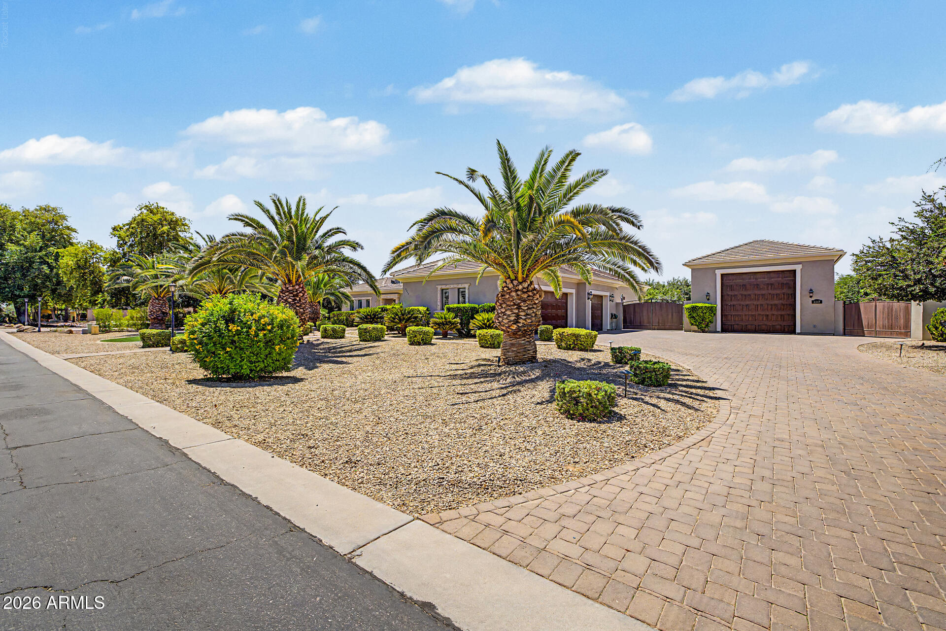 2347 E SANOQUE Court