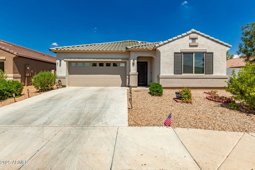 Photo of 1874 N Loretta Place, Casa Grande, AZ 85122 (MLS # 6889148)