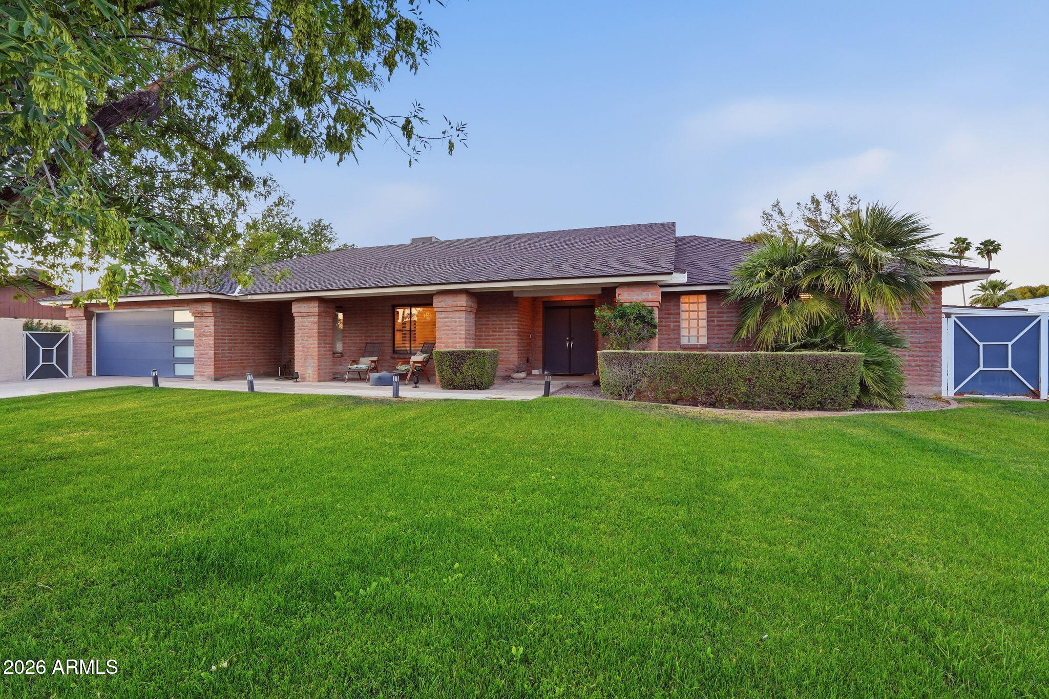 54 W CARVER Road