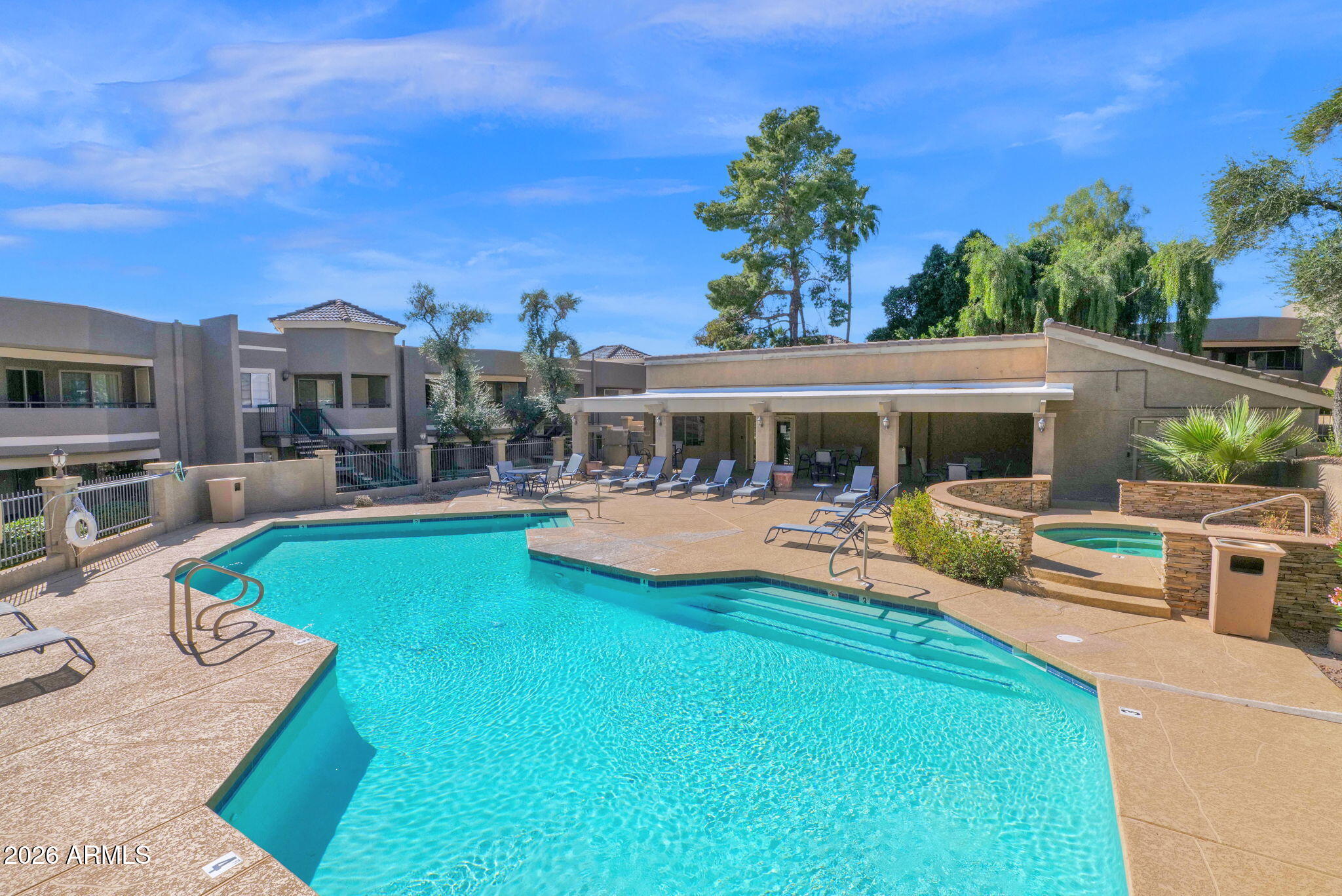 1720 E THUNDERBIRD Road 2060