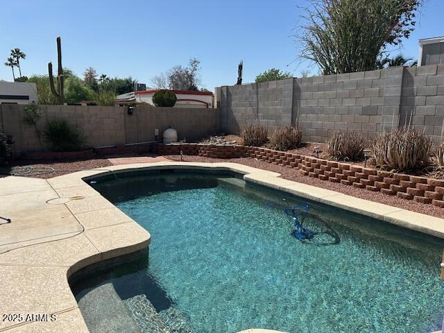 1402 E WESCOTT Drive
