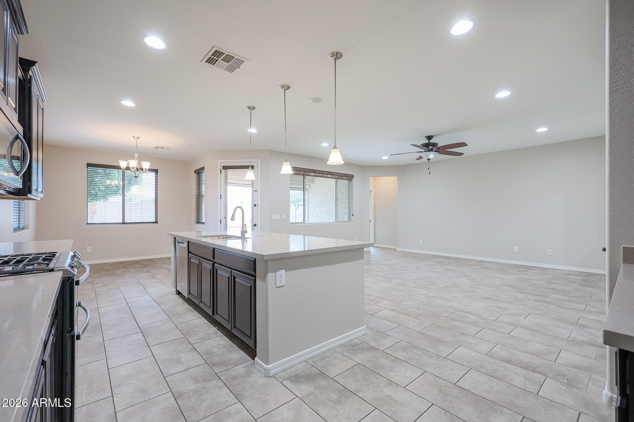 18248 W MONTECITO Avenue