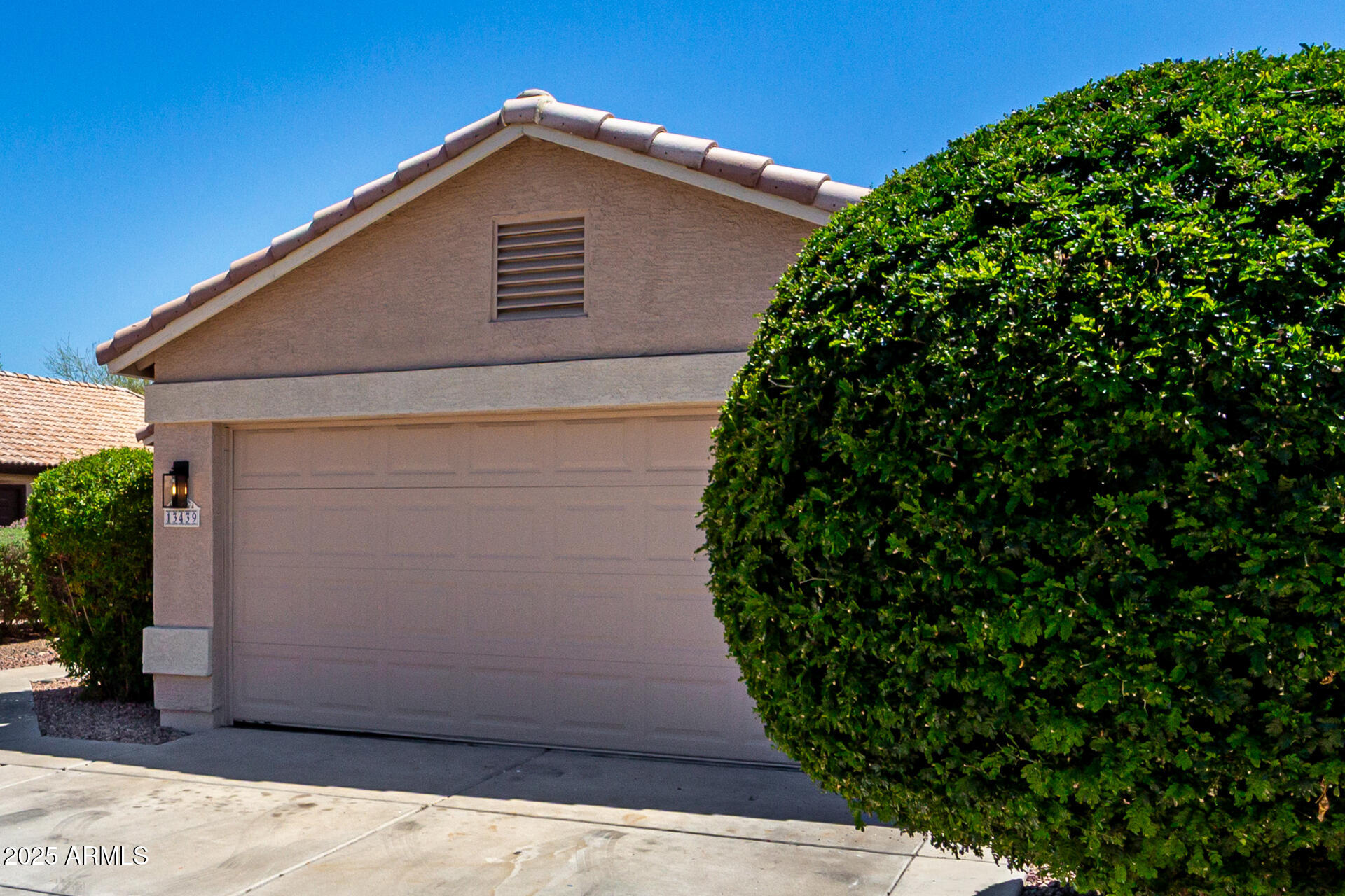 13439 W DESERT Lane
