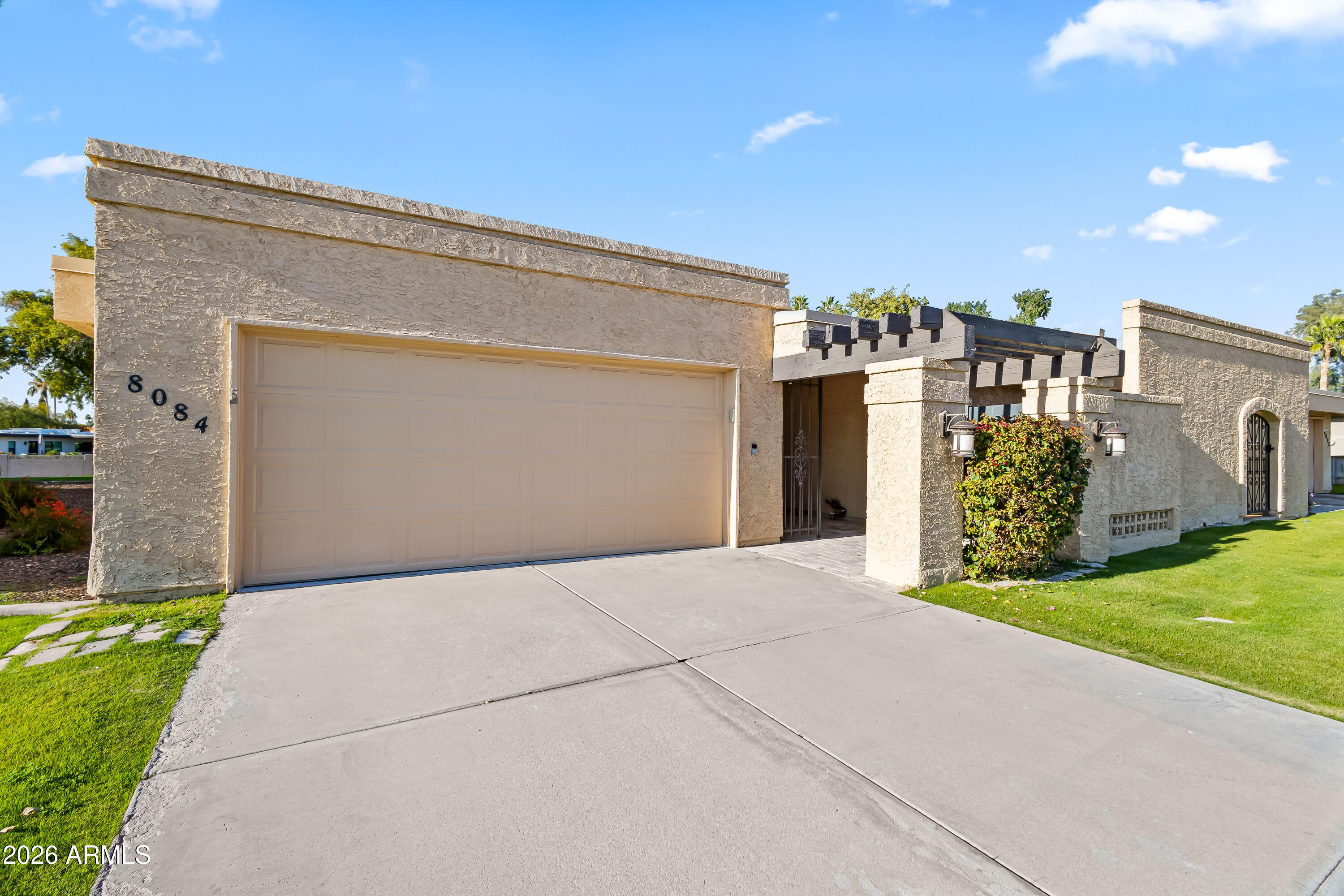 8084 E DEL LATON Drive