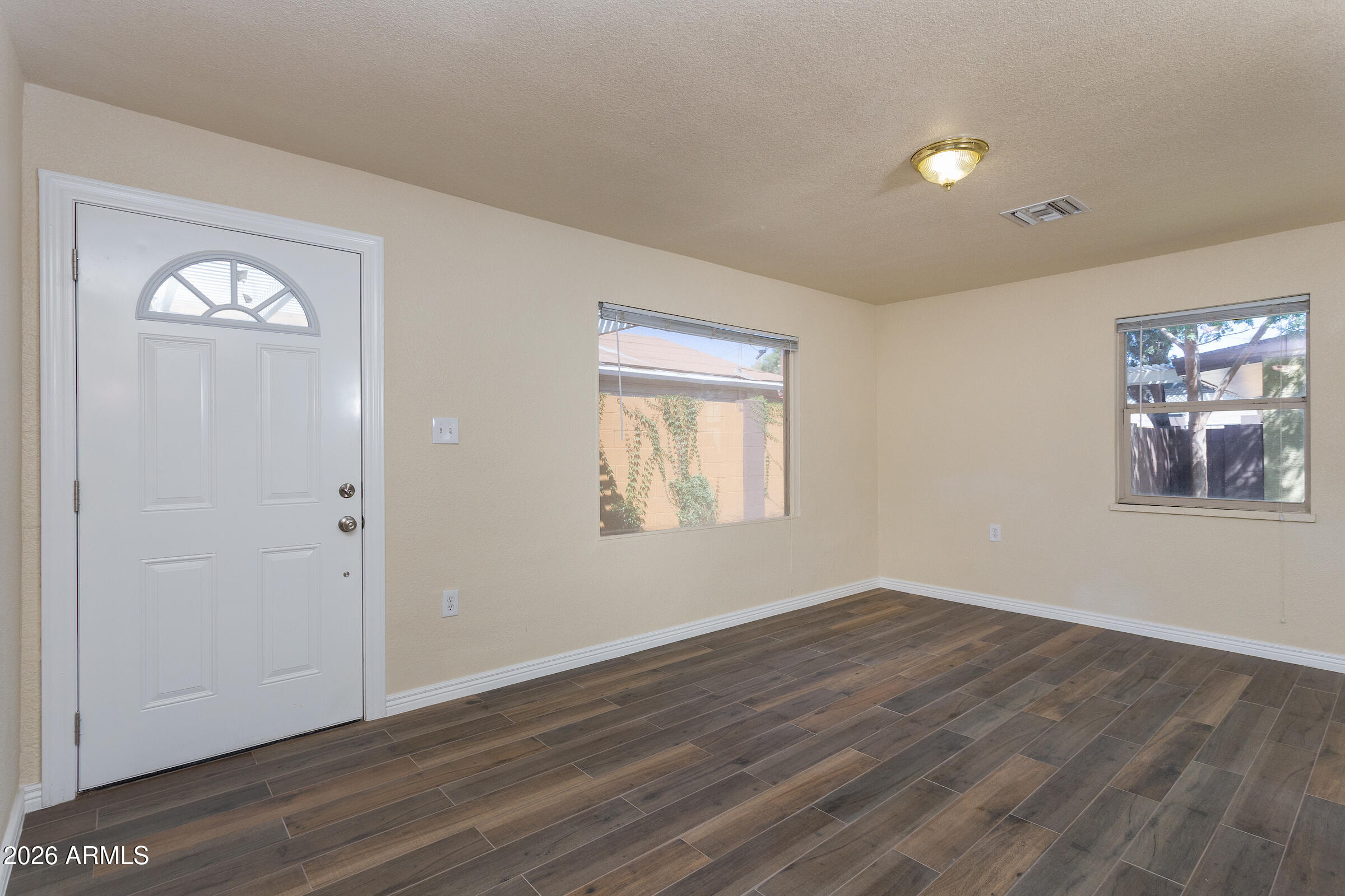 1646 E Indianola Avenue 1