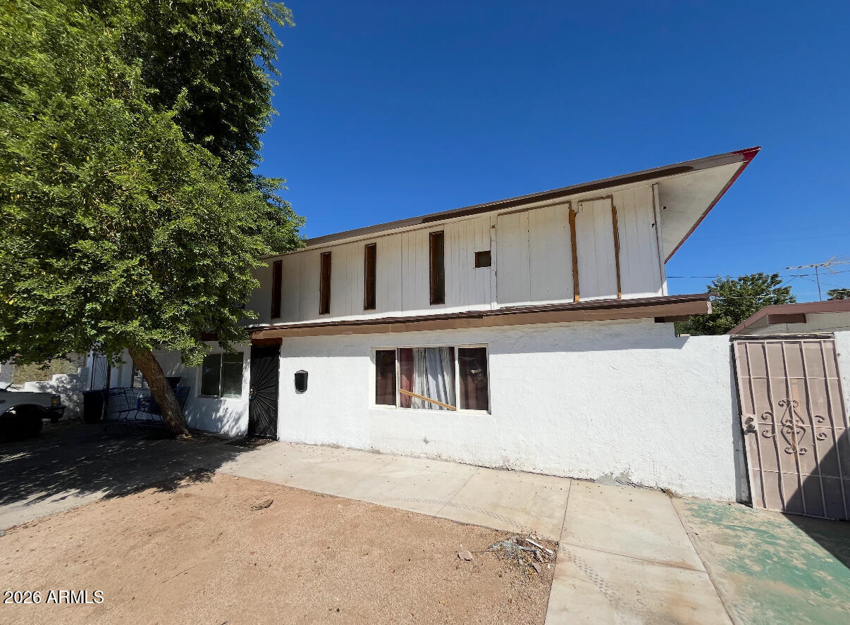 6015 N 32ND Drive