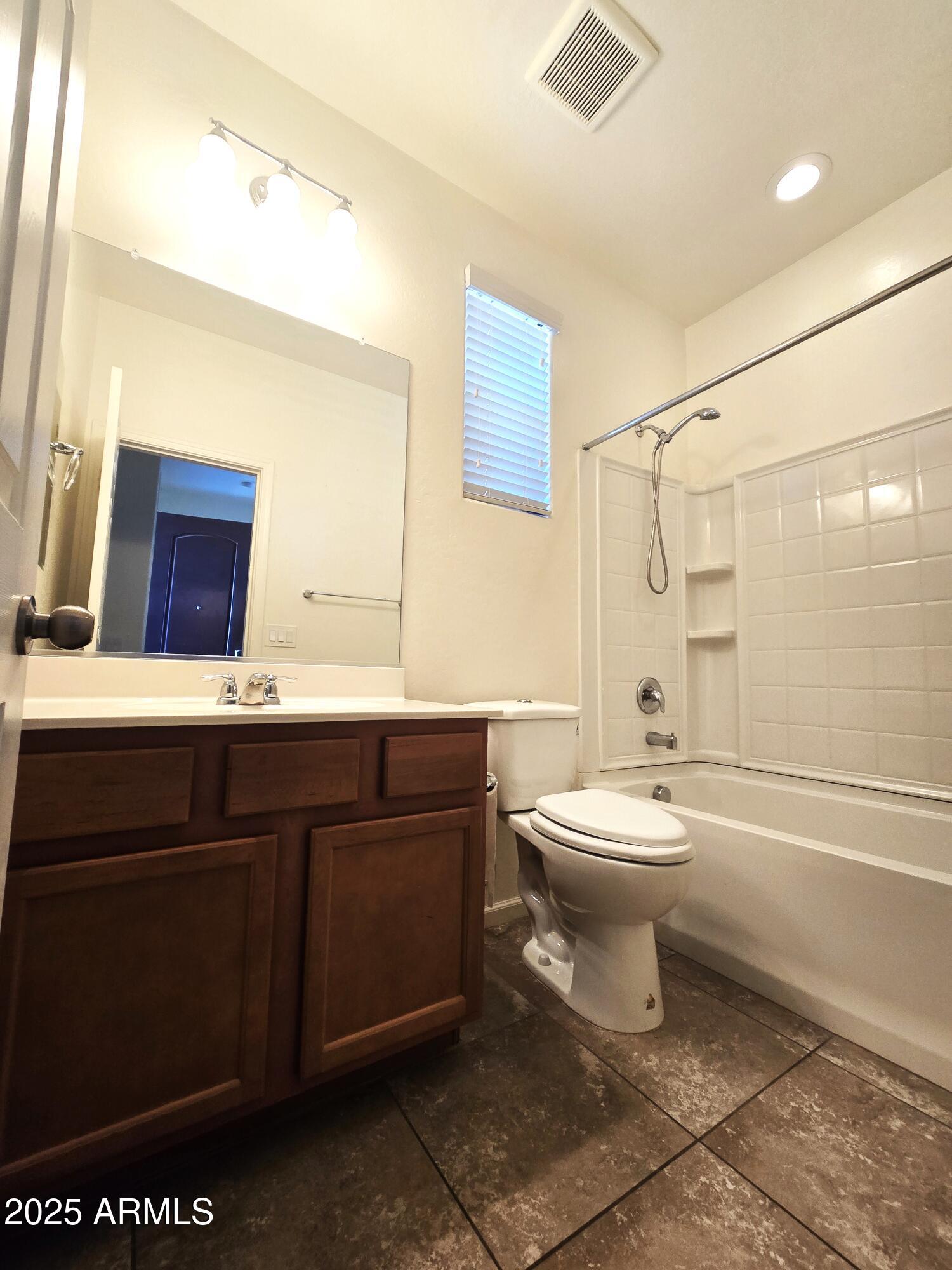 3931 E Narrowleaf Drive