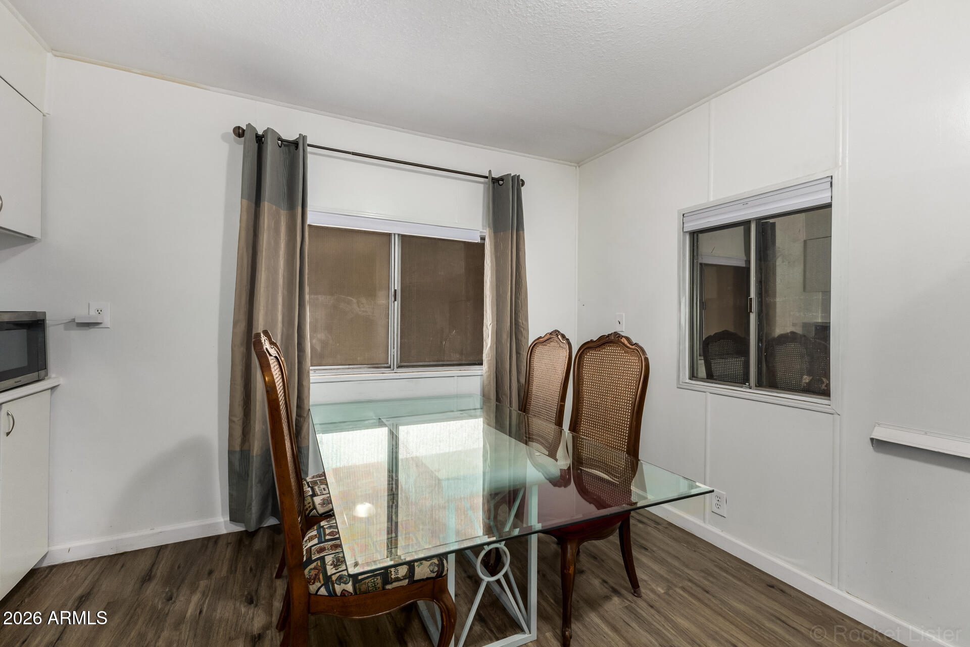 5201 W Camelback Road G264