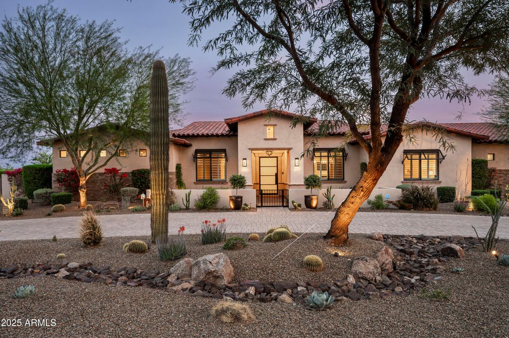 Photo of 8821 E Havasupai Drive, Scottsdale, AZ 85255 (MLS # 6910945)