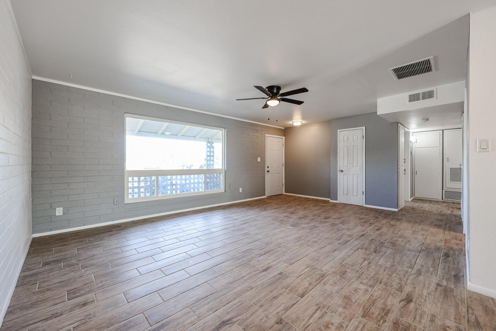 11417 N Hacienda Drive