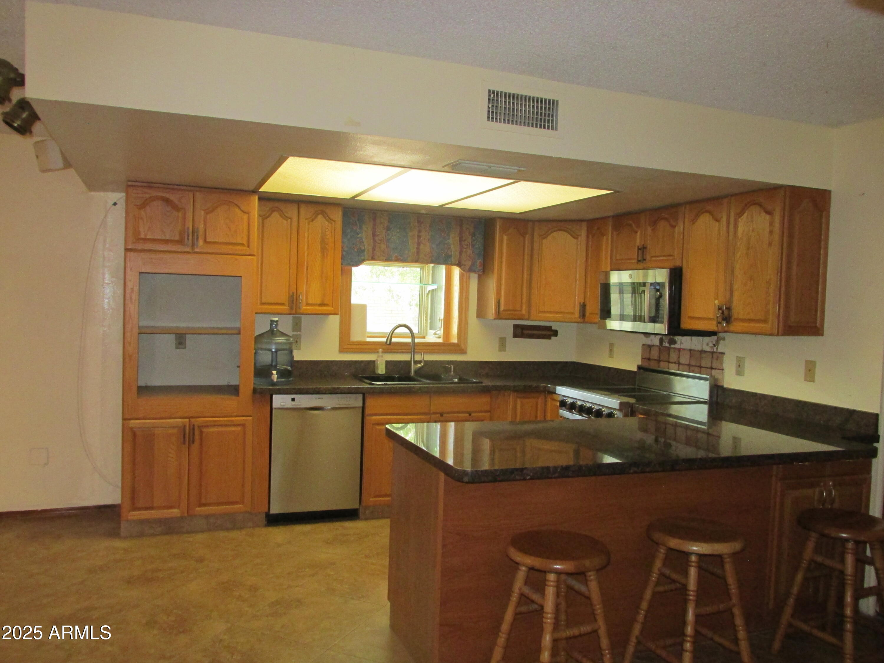 2324 W VIA RIALTO Circle