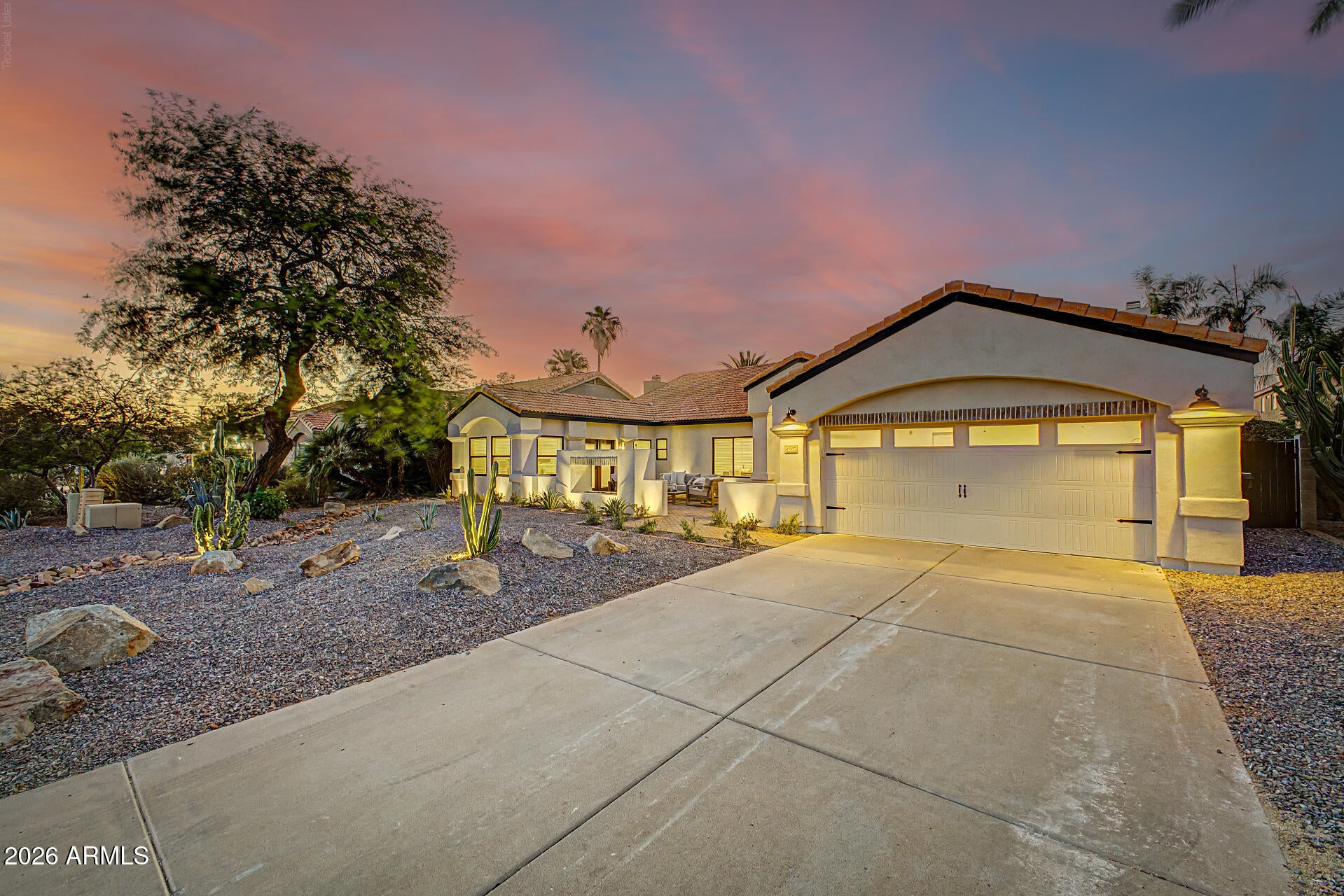 5636 E PARADISE Lane