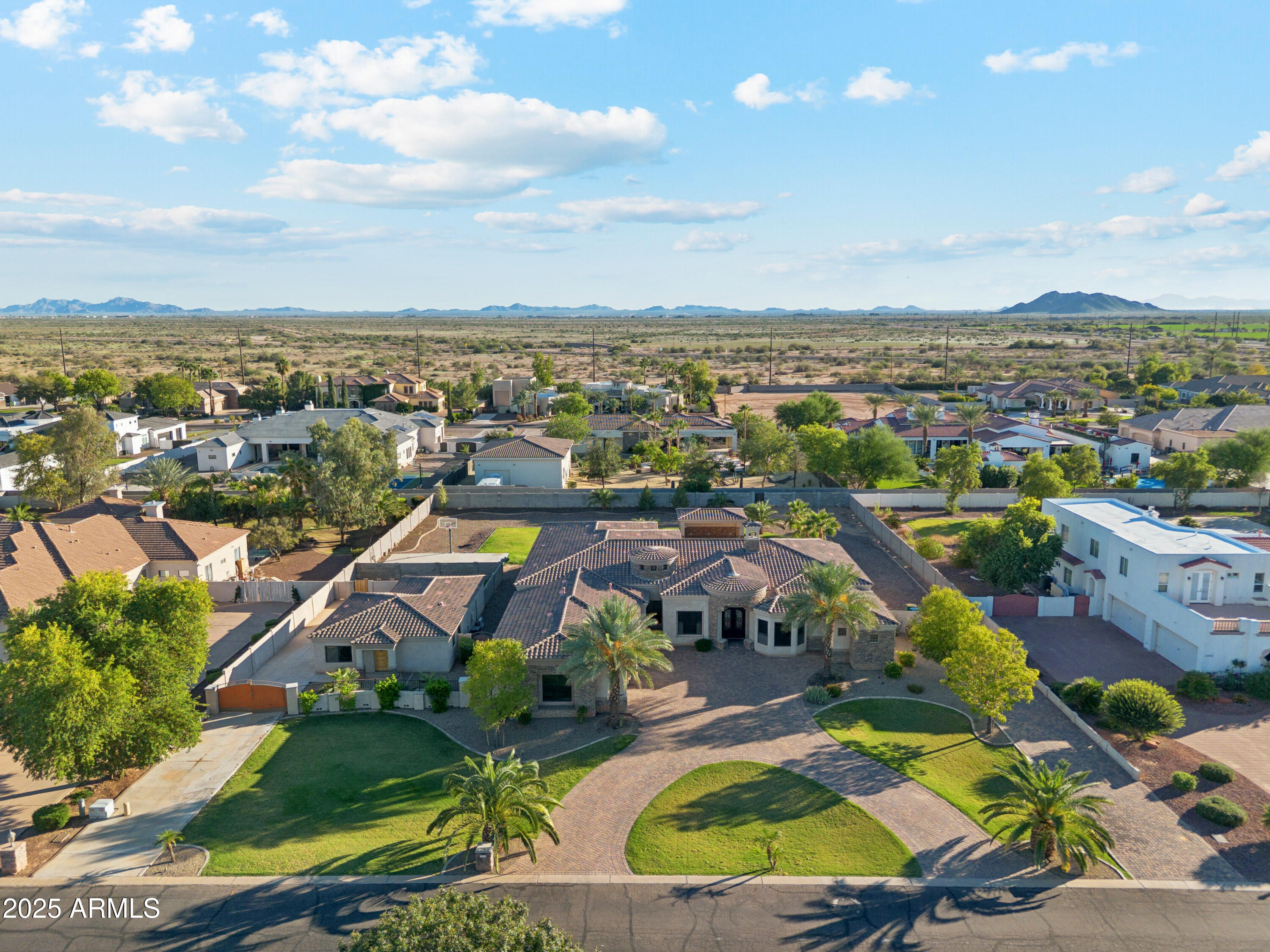 11407 E Bellflower Court