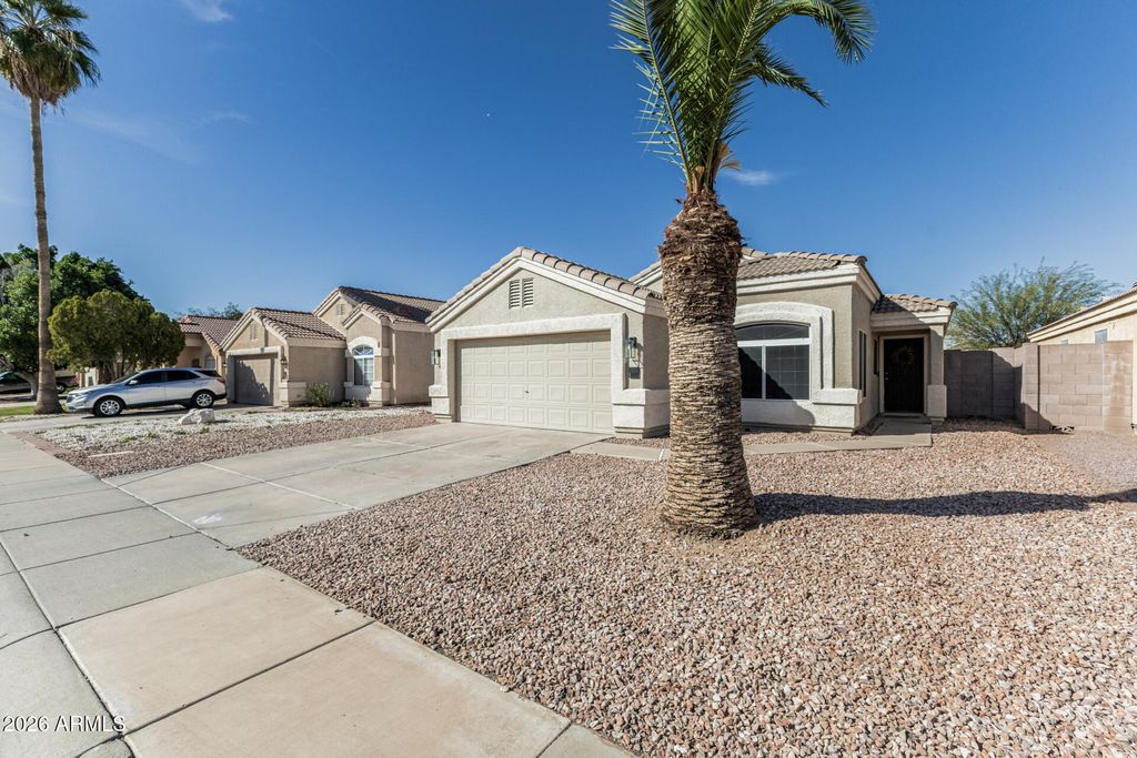 Photo of 868 E Laredo Street, Chandler, AZ 85225 (MLS # 6985589)