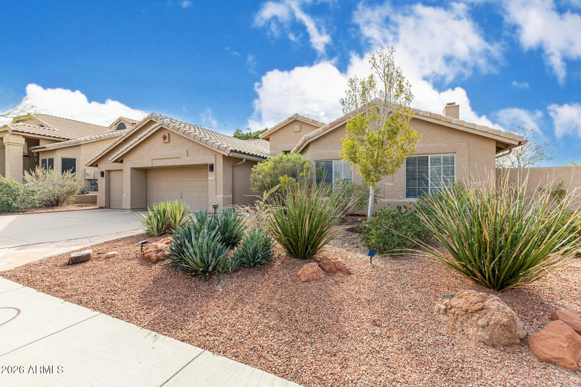 103 E MOUNTAIN SKY Avenue