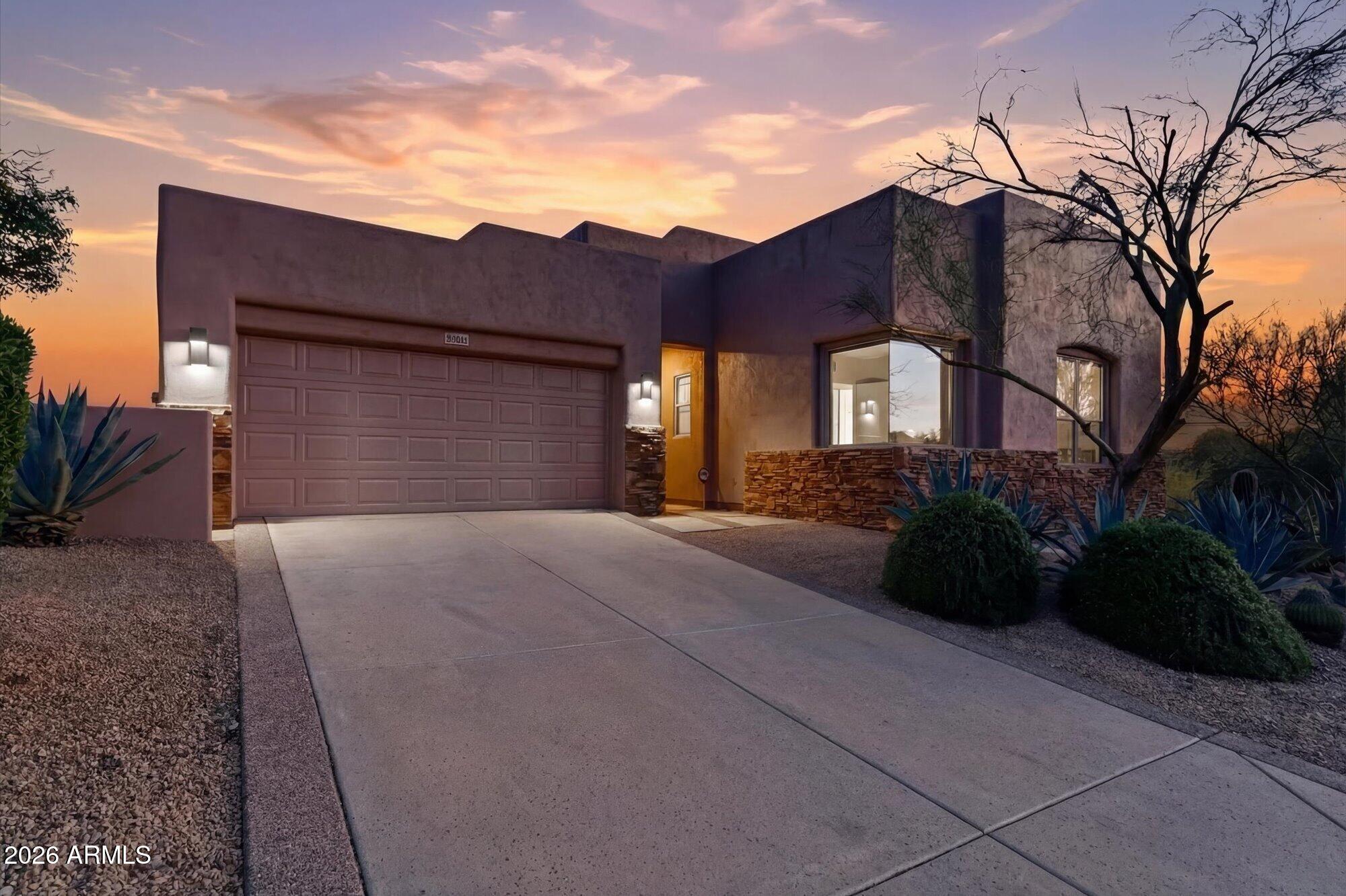 DIAMANTE DEL LAGO - Residential