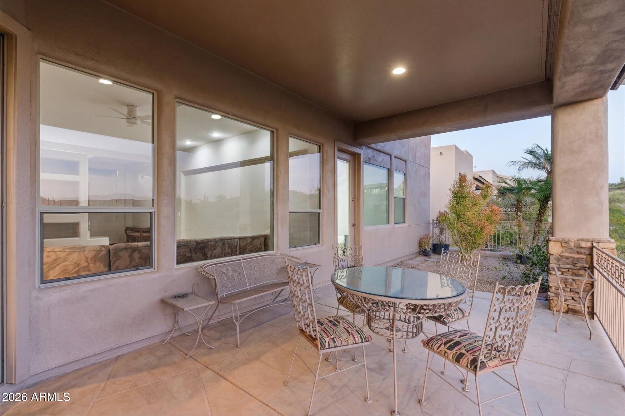 DIAMANTE DEL LAGO - Residential